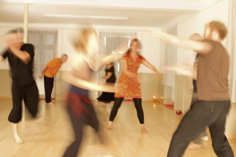 tanzen wie ich bin, ritualtanz, männer und frauen, dornach, arlesheim, stefanie heinis