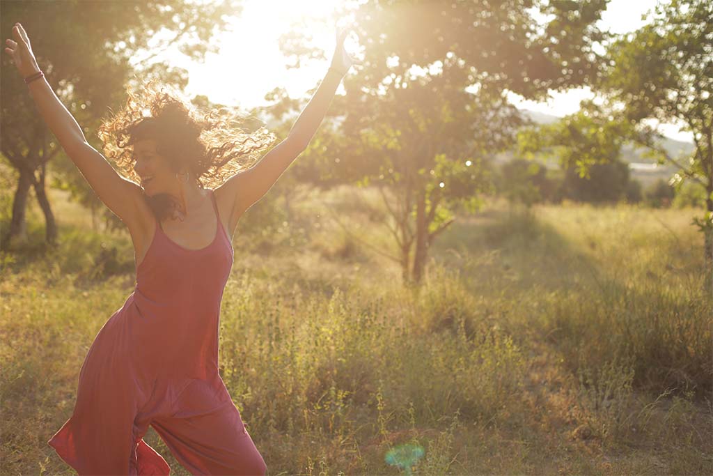 frausein aus liebe zur erde, stefanie heinis, arlesheim, dornach, tanz, natur, meditation, ritual