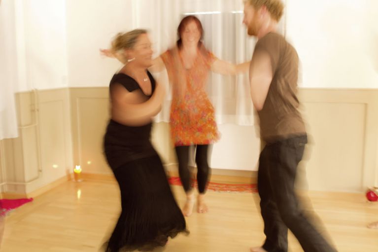 tanzen wie ich bin, ritualtanz, männer und frauen, dornach, arlesheim, stefanie heinis