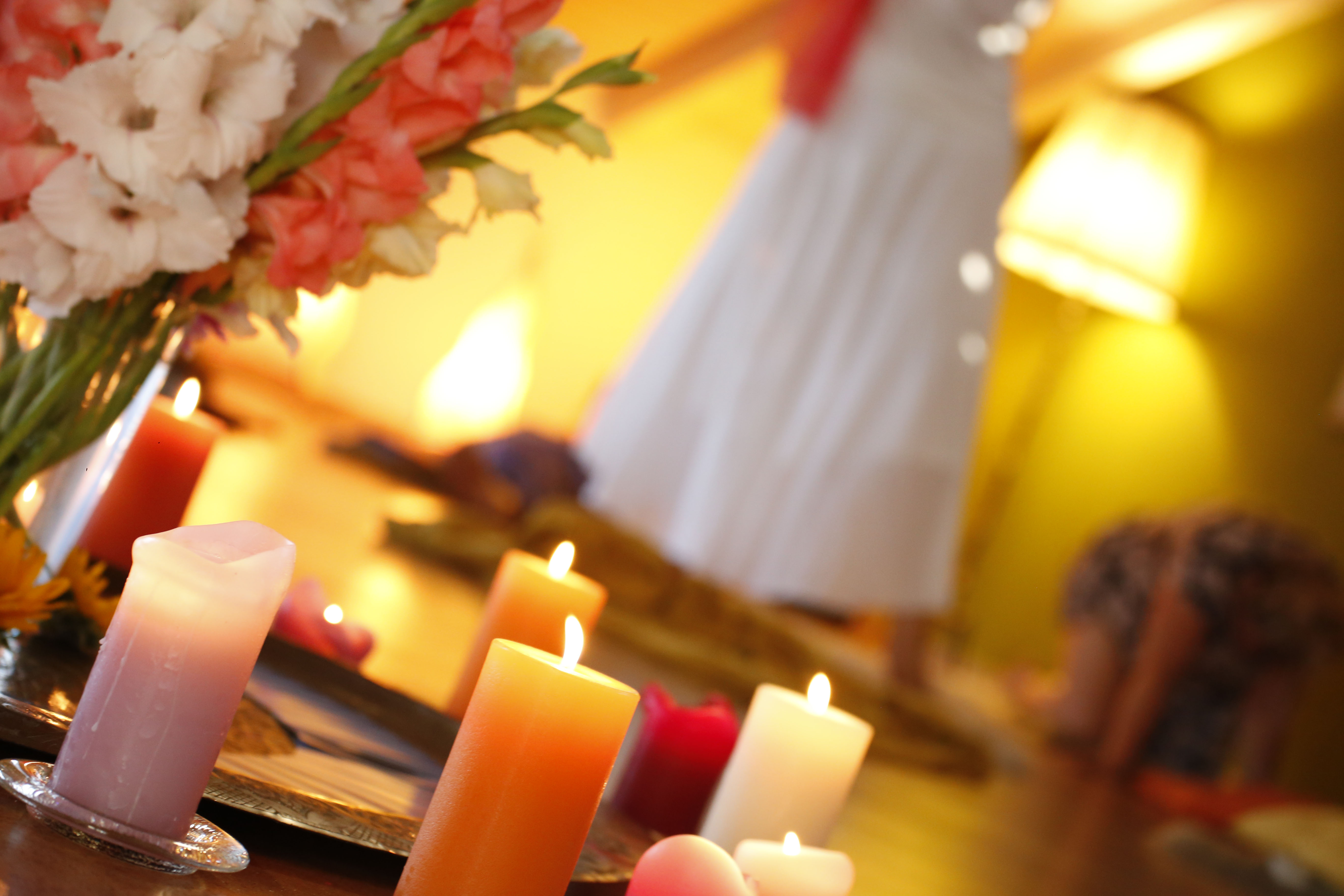 tanzen wie ich bin, im frauenkreis, tanztherapie für frauen, zyklus-liebe, weibliche ermächtigung, basel, arlesheim, stefanie heinis