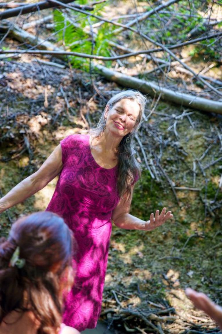 tanzen wie ich bin frauenkreis tanz meditation natur 